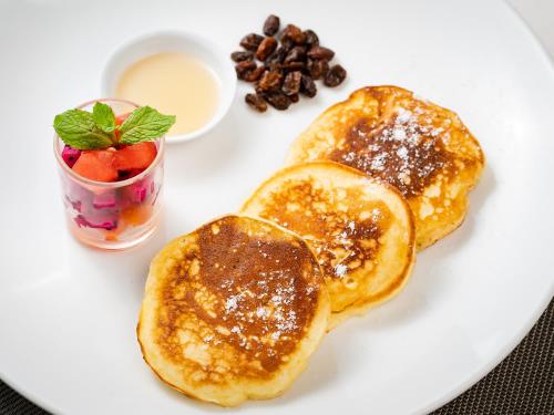 Makanan di atau berdekatan hotel