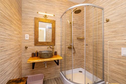 Kúpeľňa v ubytovaní Holiday house Villa Šilo