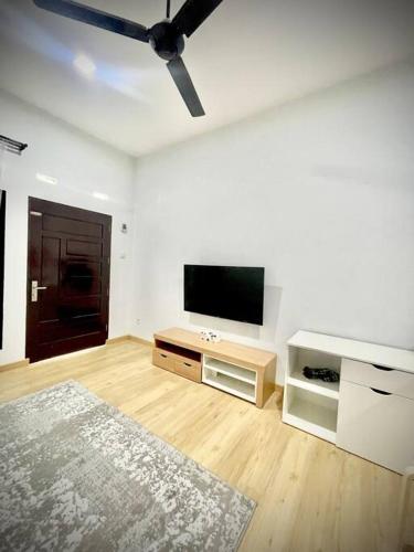 Fotografie z fotogalerie ubytování Modern House with 2 Bedrooms v destinaci Kampungdurian