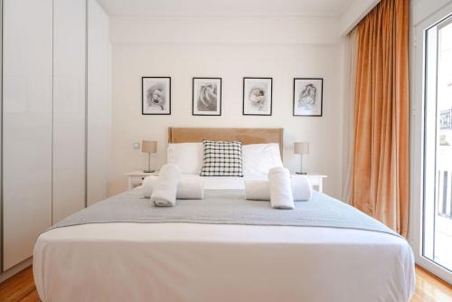 Giường trong phòng chung tại Syntagma square, 60sqm Dream suite