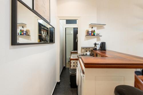 Photo de la galerie de l'établissement Pereire-Cosy appartement Porte Maillot Palais des Congrès, à Paris