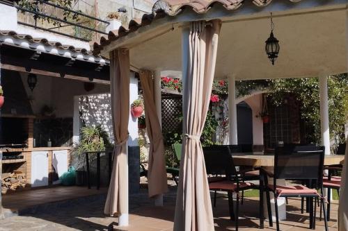 Gallery image of Villa Andalouse in Argentona