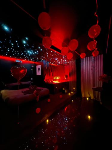 One Night Love Room Unique photo 20