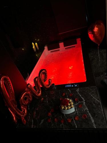 One Night Love Room Unique photo 6