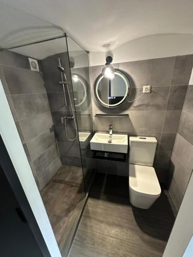 Vöröskő- Házmester- Balatonalmádi