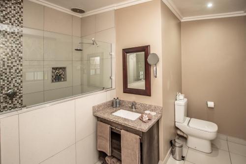 Un baño de Nut Grove Boutique Hotel
