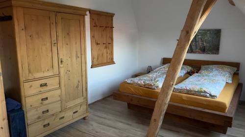 Postel nebo postele na pokoji v ubytování Dat Elvdaalhuus