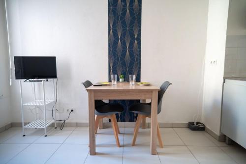 Photo de la galerie de l'établissement GuestReady - Séjour idéal à Saint-Roch pour 2, à Nice