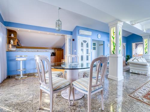 Villa Mona Lisa Lovran - Croatia