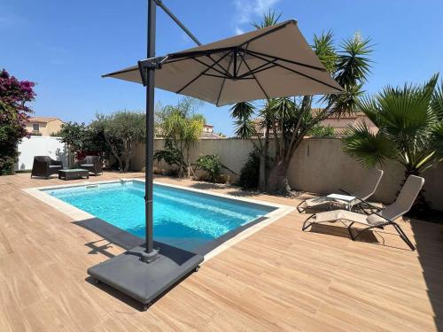 Villa à Port Camargue : piscine privée, jardin, clim, Wi-Fi, parking, proche plage et casino - FR-1-307-226