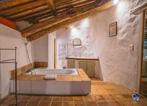 Fotografie z fotogalerie ubytování Bergerie de Lussan v destinaci Lussan