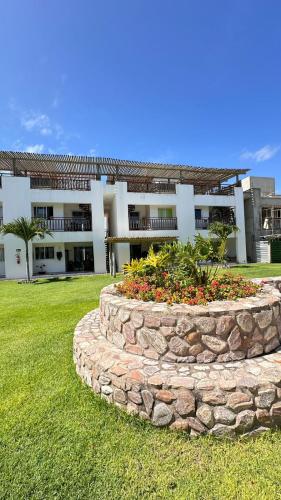 Un jardín fuera de Canoa Quebrada, CE