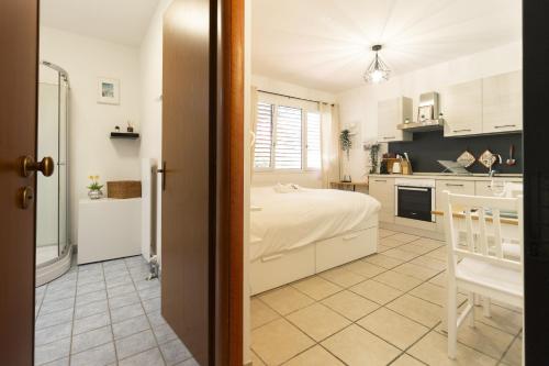 BNB La Piccola - Free Parking