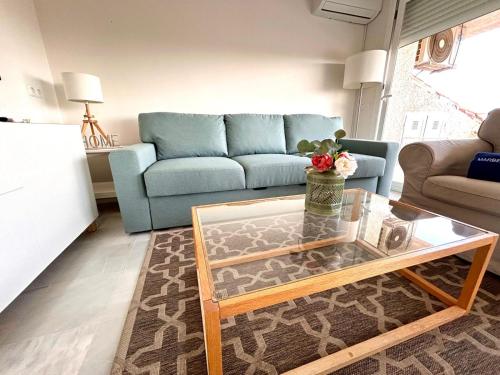 732 Luminoso estudio en segunda linea de playa en Marbella