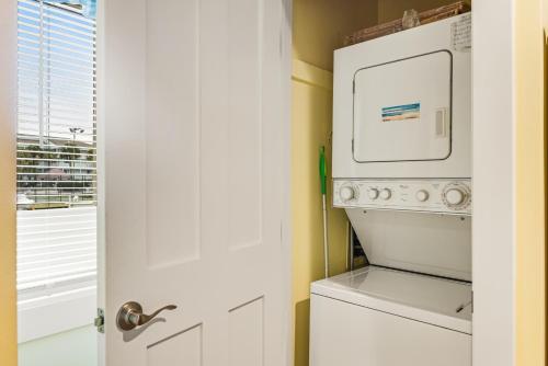 Φωτογραφία από το άλμπουμ του Mariners Cay 52 σε Folly Beach
