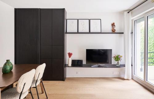 Beautiful central apartment near Eiffel Tower and Invalides