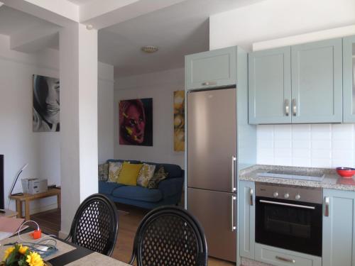 Penthouse Alvarez photo 14