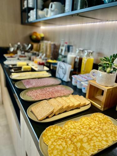 ホテルの敷地内または近くでの食事または食べ物