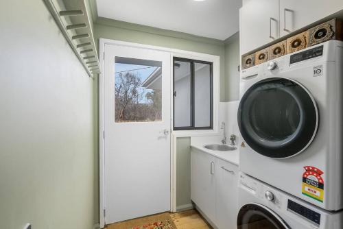 Imagen de la galería de Peaceful Beachside Home, en Sandford