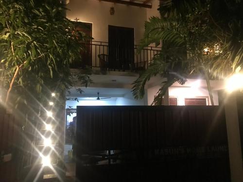 El edificio en el que está la casa de huéspedes