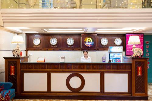 Lounge nebo bar v ubytování Kadupul Hotel