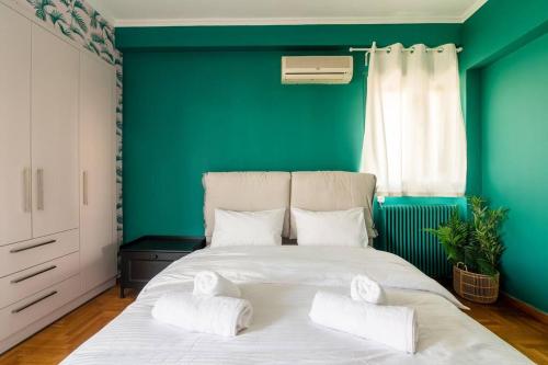 Terrace with Acropolis View - 2 BR Near Plaka