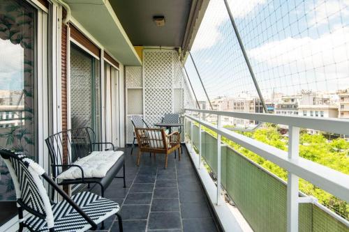 Terrace with Acropolis View - 2 BR Near Plaka