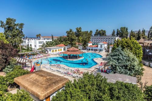 Бассейн в Atlantique Holiday Club или поблизости