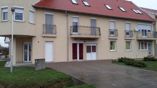 Éva Apartman 7900 Szigetvár, Akácos u.8. kép - 3