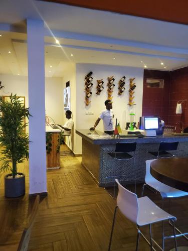 Επισκέπτες που μένουν στο TOUR EIFFEL HoTEL BENIN