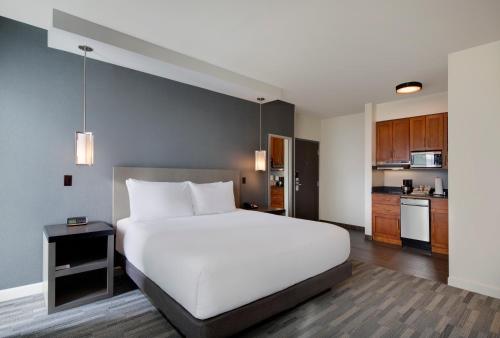 Hyatt House San Jose-Silicon Valley Image