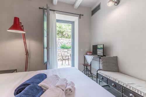 Apartamento de 2 niveles con 2 dormitorios y vistas al mar