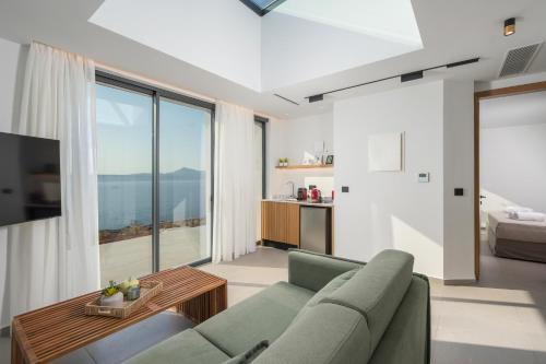 Astelia Luxe Retreat