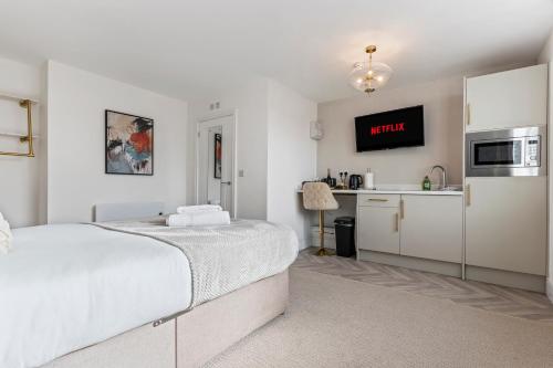 Ένα ή περισσότερα κρεβάτια σε δωμάτιο στο Bowles Hotels
