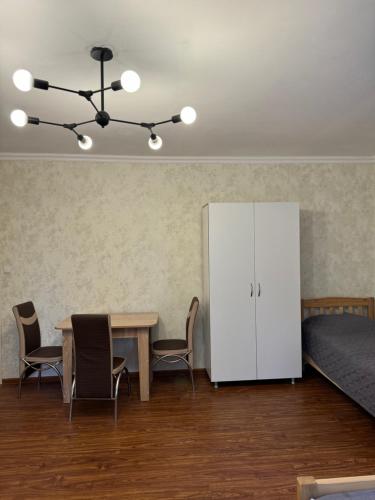 Posezení v ubytování Evergreen Surami Hotel