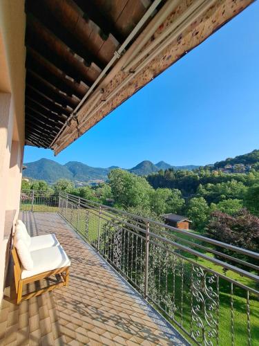 Gallery image of Valle Intelvi Panorama in Castiglione dʼIntelvi