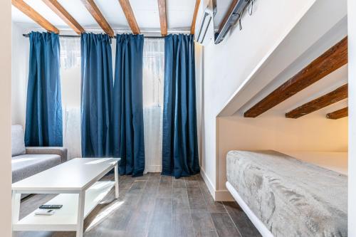 VR Estudios Apartments