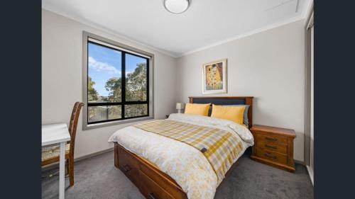Postel nebo postele na pokoji v ubytování Peak 203A - Mt Buller Apartment in Prime Location