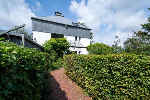 Сад в LYFIE Apartments - XL Architekten Maisonette Wohnung - Straubing