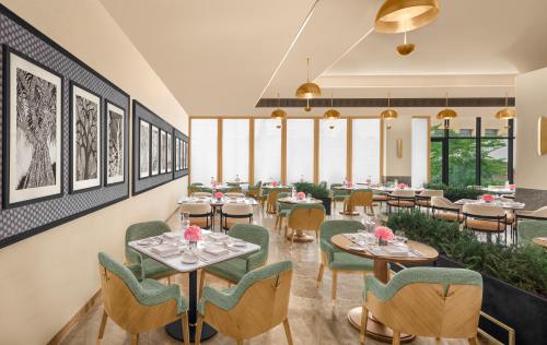 Khu vực ghế ngồi tại Taj City Centre, Patna