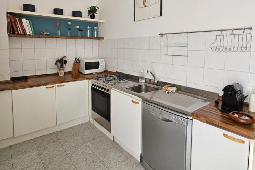 Corso Genova Apartment Urban Living in Milan