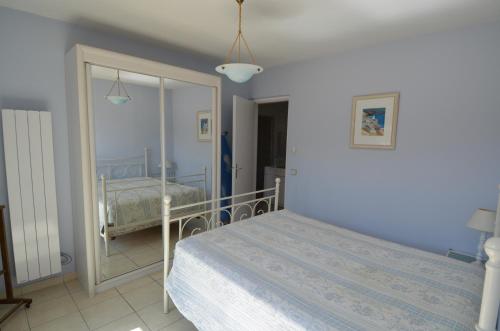 HELIANTHE - Superbe appartement avec terrasse vue mer et Château au Port de Nice photo 14