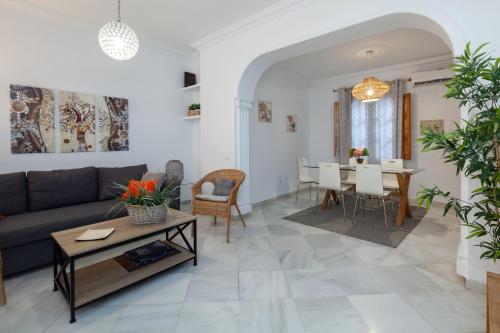 Wonderful 3 bedroom flat in the heart of Triana