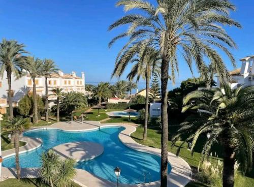 Apartamento Bajo en primera línea de playa Denia