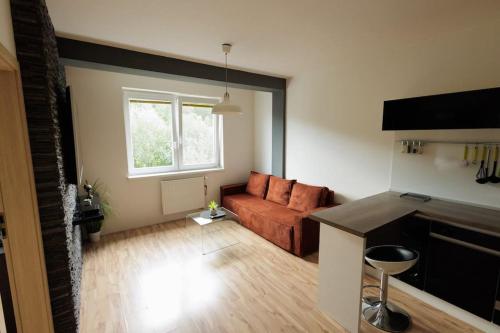 Kuchyňa alebo kuchynka v ubytovaní Moderný apartmán s vlastným parkovaním v blízkosti prírody TOP