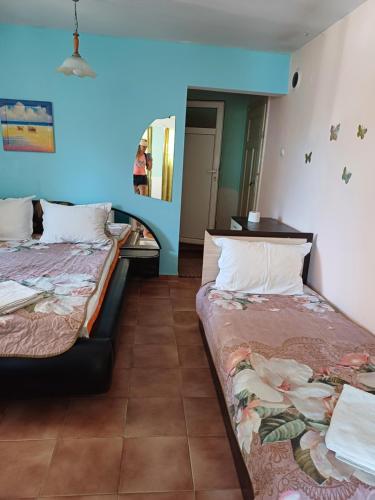 Gallery image of Ivanka Guest House in Obzor