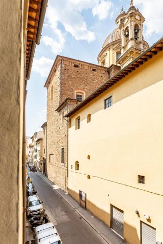 GuestHost - Archi di San Frediano Lovely Apartment