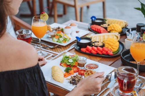 Jídlo v rezortu nebo okolí