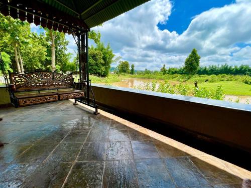 Jardín al aire libre en Tathastu Bandhavgarh