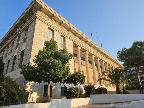 Cozy and quiet apartment , convenient location in Athens